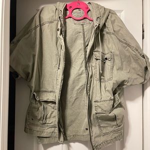 American Eagle olive green utility short sleeve jacket size L/XL